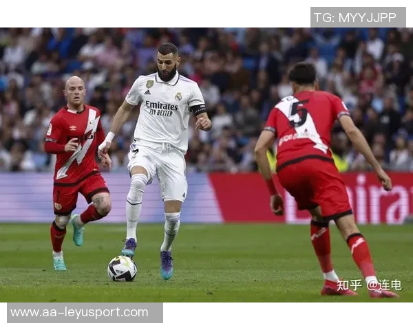 西甲第12轮精彩对决即将上演巴列卡诺迎战皇马塞尔塔挑战巴萨 西甲第12轮精彩对决即将上演巴列卡诺迎战皇马塞尔塔挑战巴萨