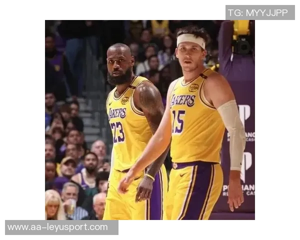 夸梅直言若我是里夫斯会申请交易因詹姆斯复出后打压他 夸梅直言若我是里夫斯会申请交易因詹姆斯复出后打压他