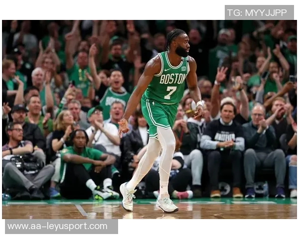 杰伦布朗谈球队阵容变动强调替代球员需要时间适应 杰伦布朗谈球队阵容变动强调替代球员需要时间适应