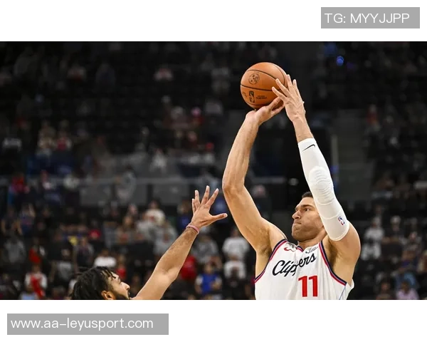 快船引援风波：比尔赛季缺阵保罗回归无望大洛科林斯状态下滑